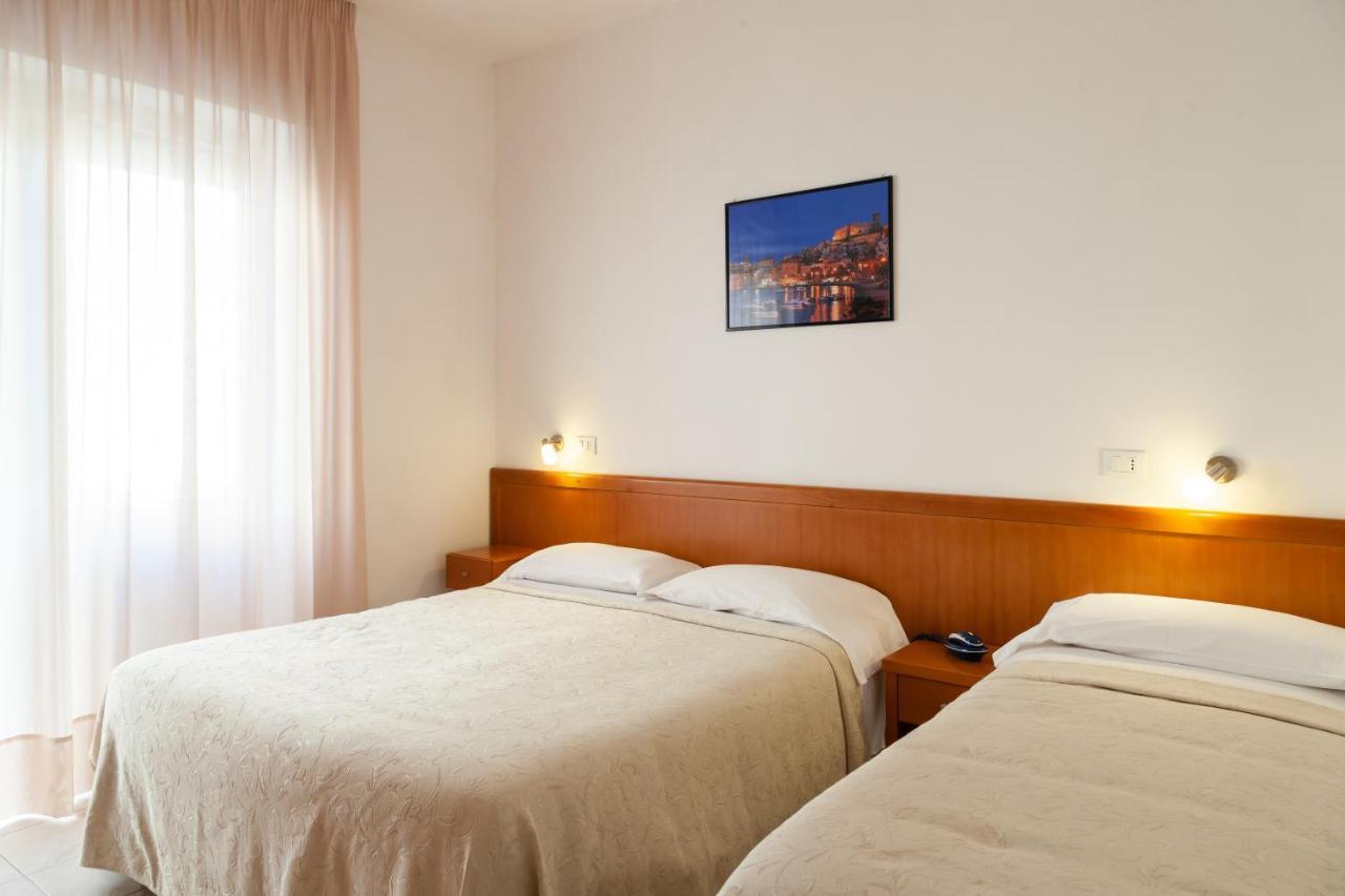 Hotel Viola Gaeta Exterior photo