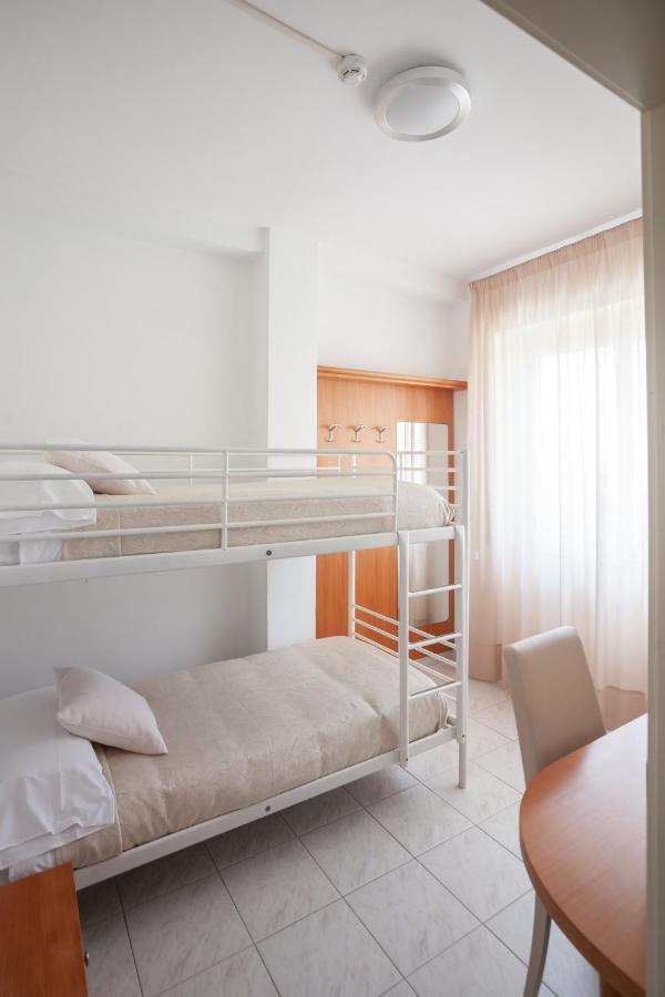 Hotel Viola Gaeta Exterior photo