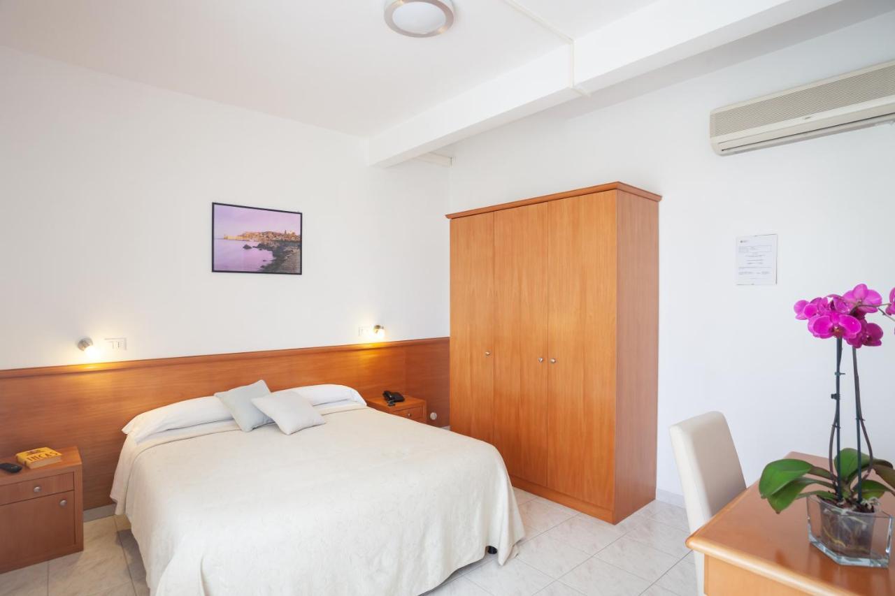 Hotel Viola Gaeta Exterior photo
