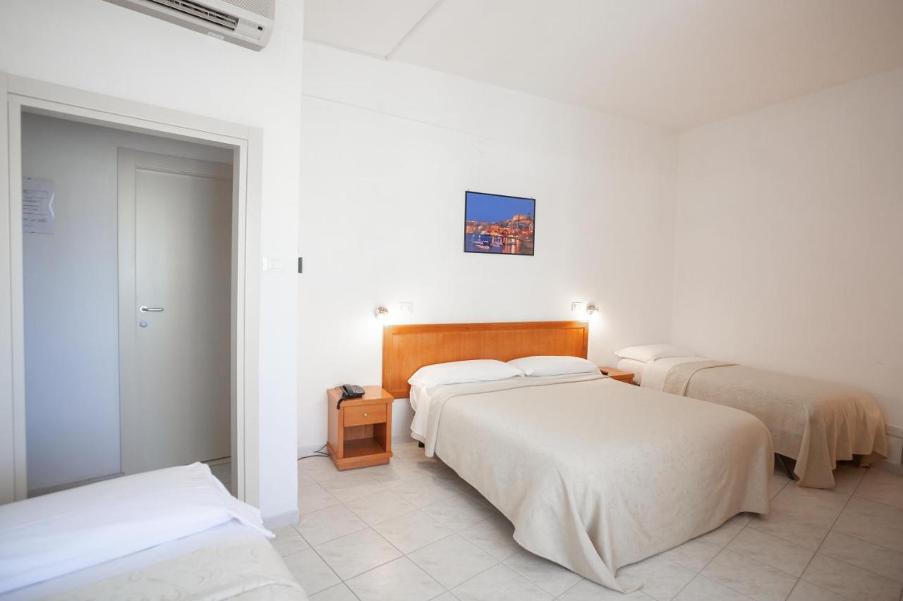 Hotel Viola Gaeta Exterior photo