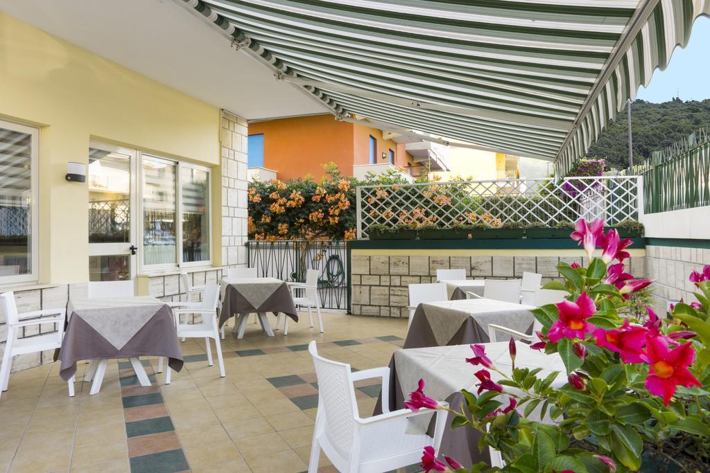 Hotel Viola Gaeta Exterior photo